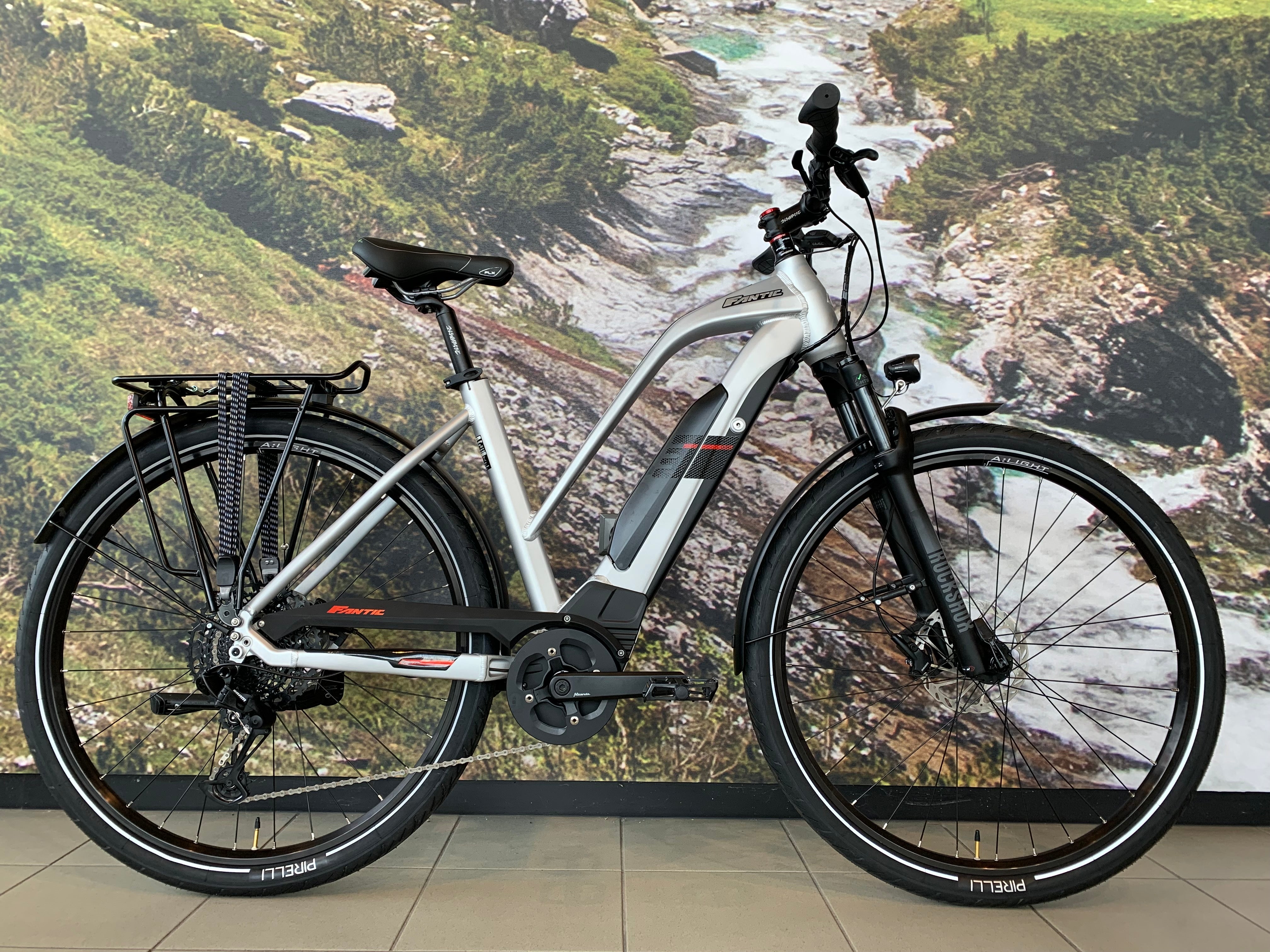 Fantic Seven Days Living Easy – Bikebear - Main Image